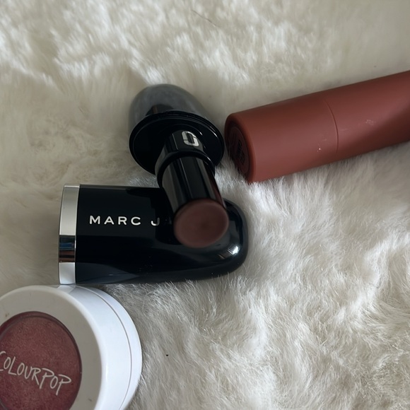 Mini makeup full size bundle (4 items) - Picture 9 of 11